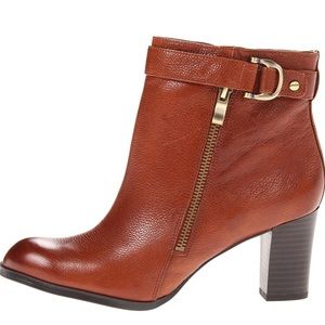 Naturalizer leather ankle booties 9.5M